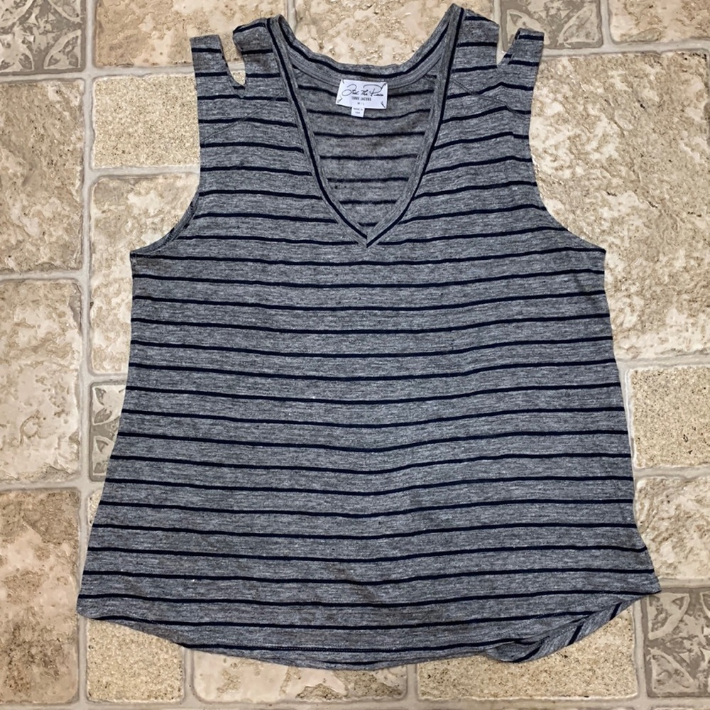 Feel the Piece tank top